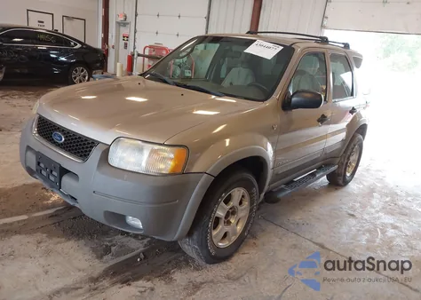 2001 Ford Escape Xlt from USA, damaged, VIN 1FMYU03111KF79156